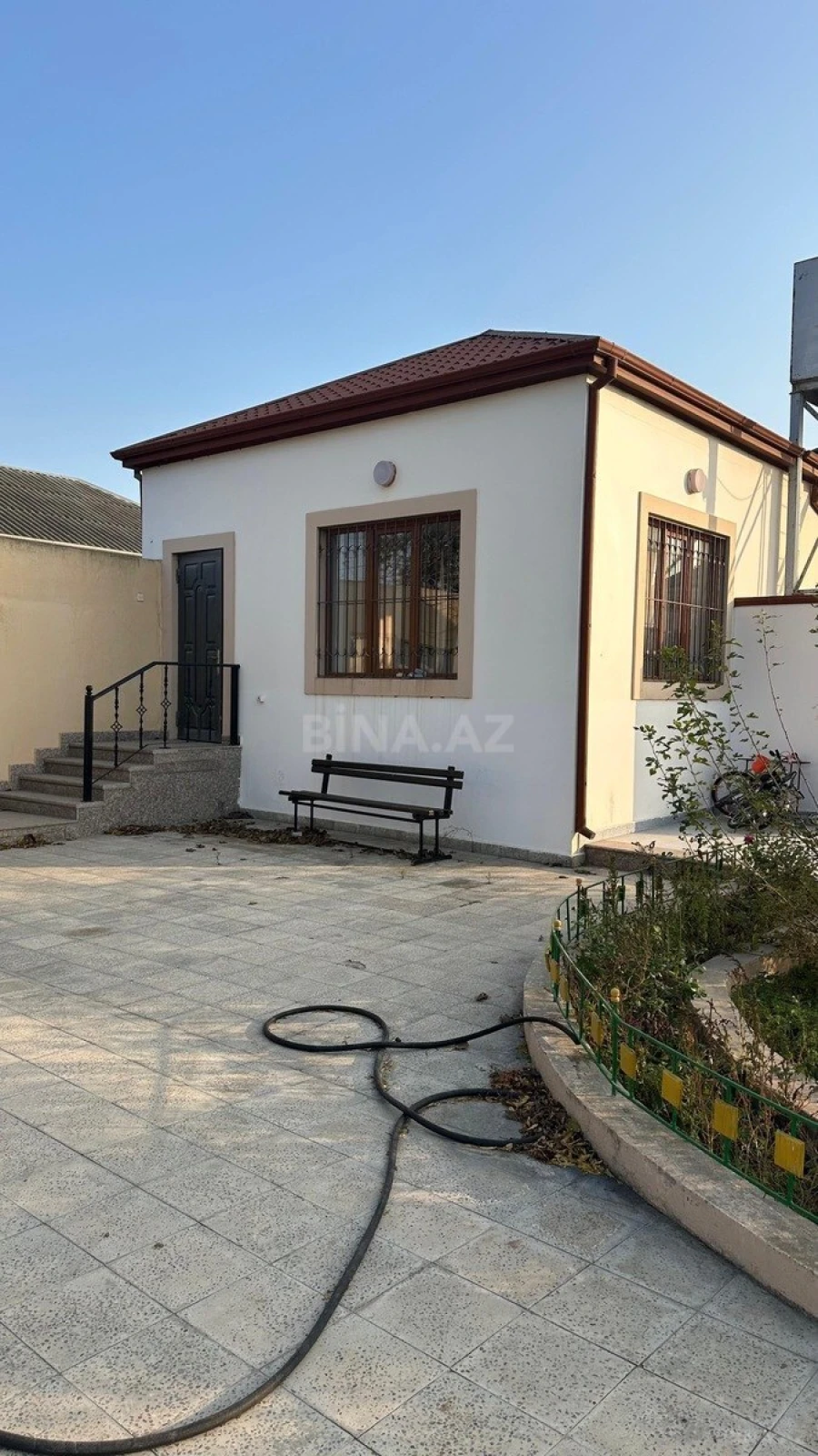 Satılır 5 otaqlı həyət evi 155 m²