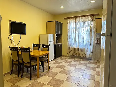 Satılır 5 otaqlı həyət evi 155 m²