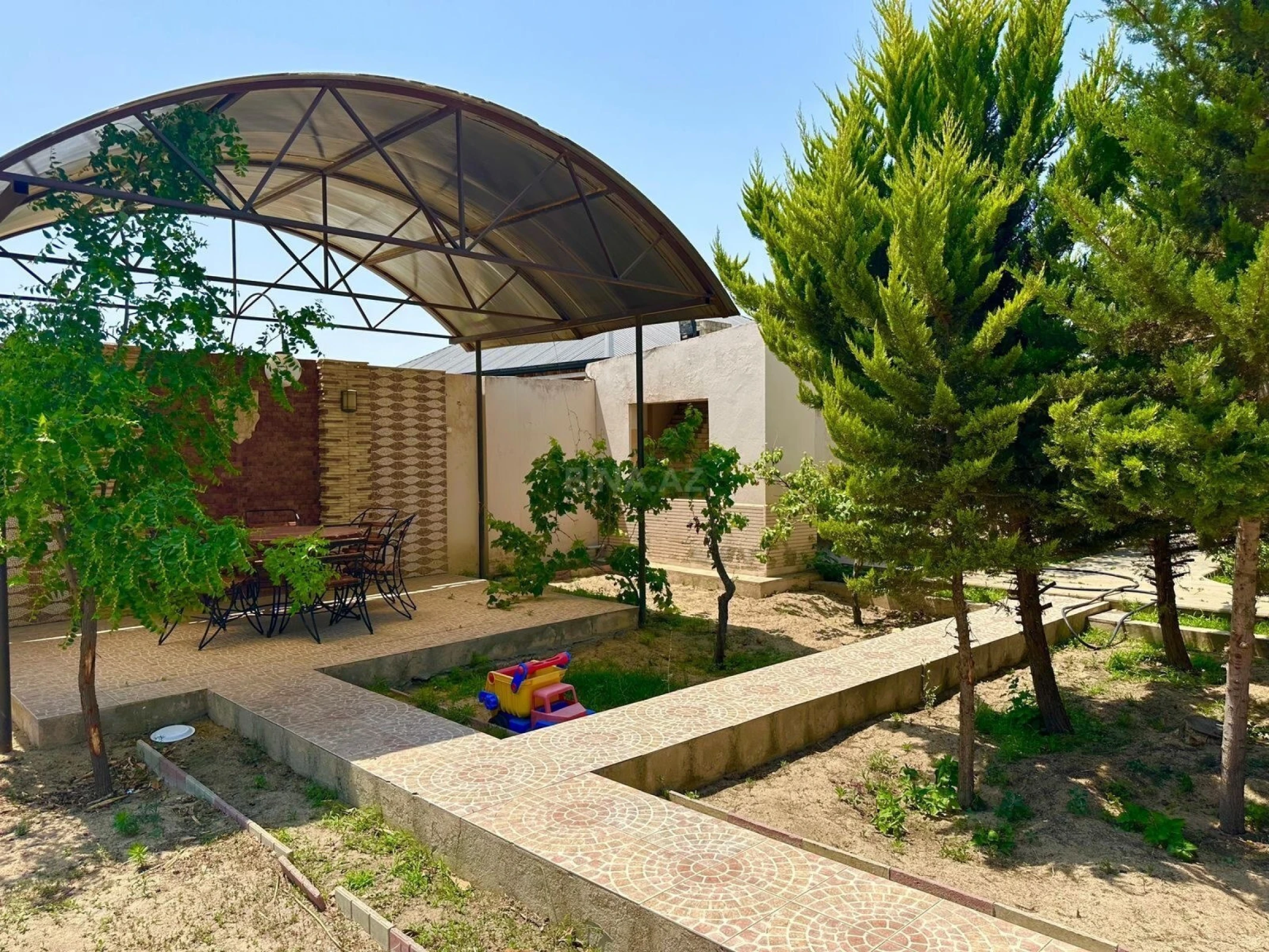 Satılır 5 otaqlı həyət evi 155 m²