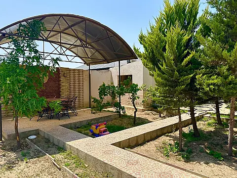 Satılır 5 otaqlı həyət evi 155 m²