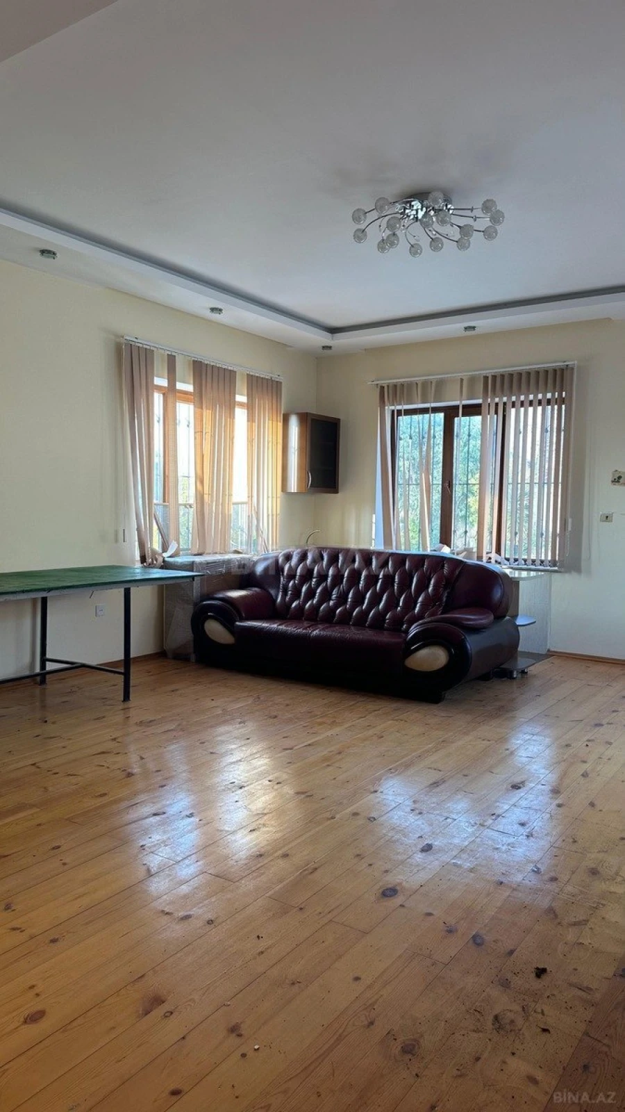 Satılır 5 otaqlı həyət evi 155 m²