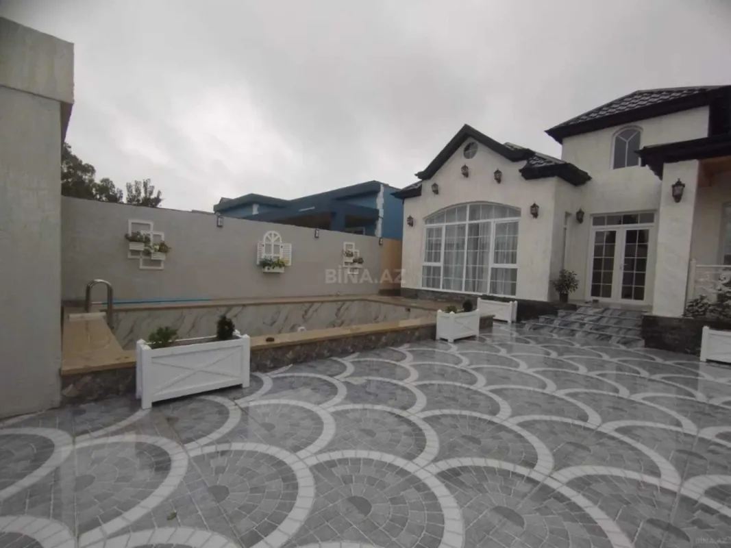 Satılır 4 otaqlı həyət evi 160 m²