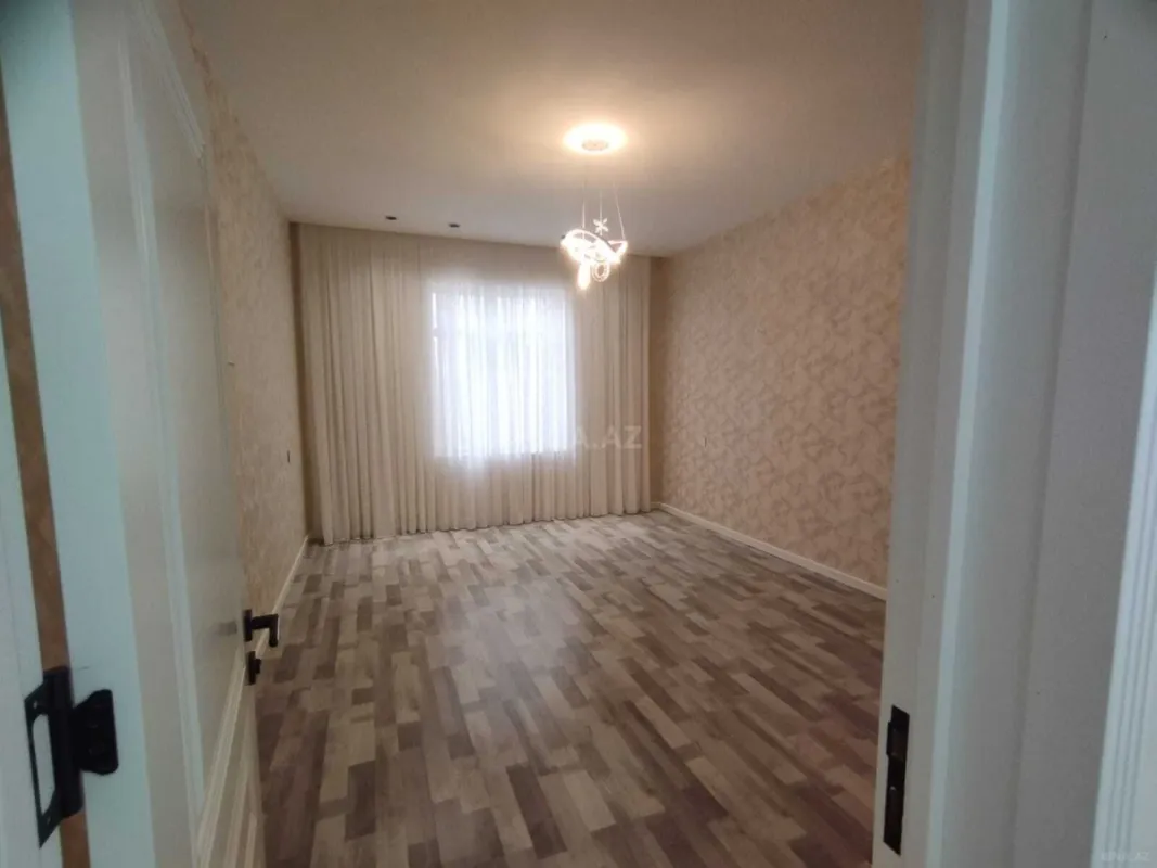 Satılır 4 otaqlı həyət evi 160 m²