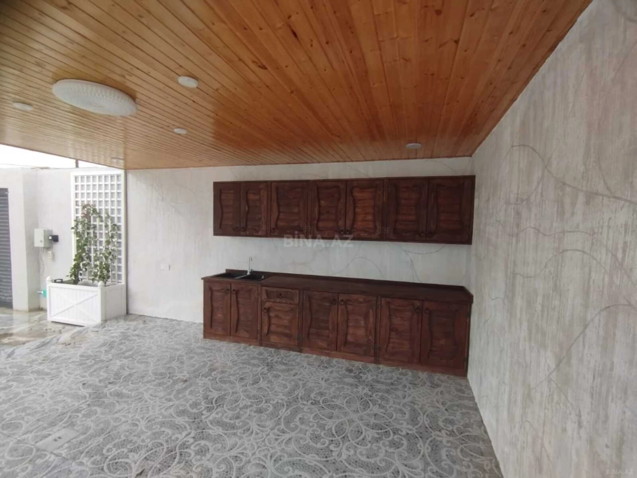 Satılır 4 otaqlı həyət evi 160 m²