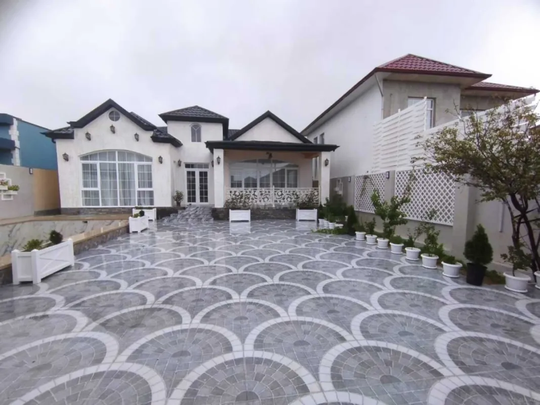 Satılır 4 otaqlı həyət evi 160 m²
