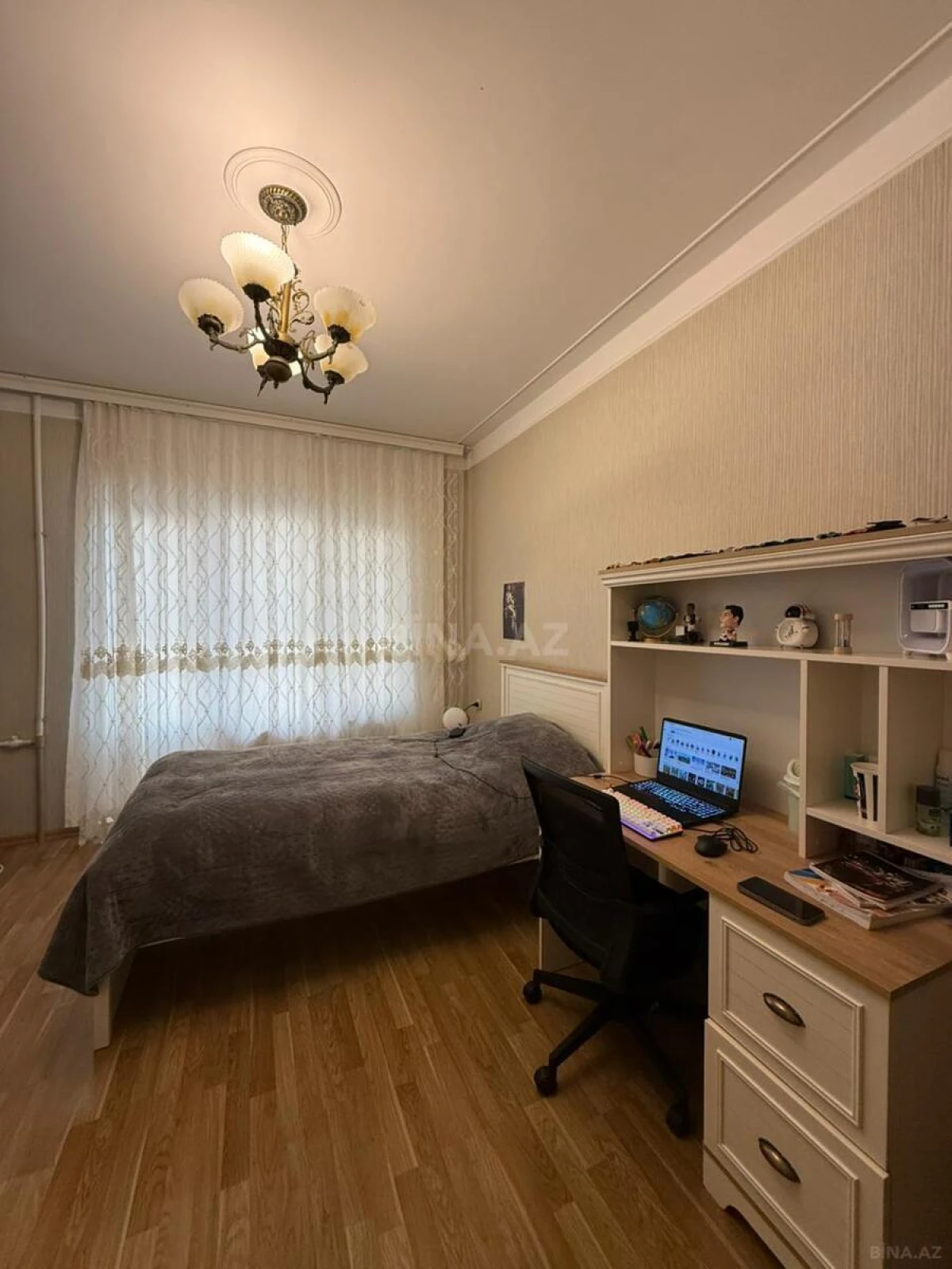 Satılır 4 otaqlı mənzil 108 m²