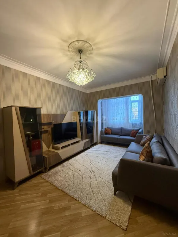 Satılır 4 otaqlı mənzil 108 m²
