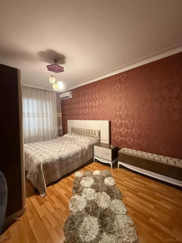 Satılır 4 otaqlı mənzil 108 m²