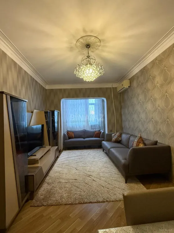 Satılır 4 otaqlı mənzil 108 m²