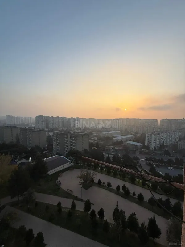 Satılır 4 otaqlı mənzil 108 m²