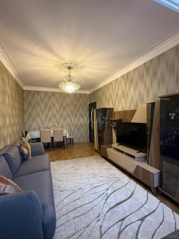 Satılır 4 otaqlı mənzil 108 m²