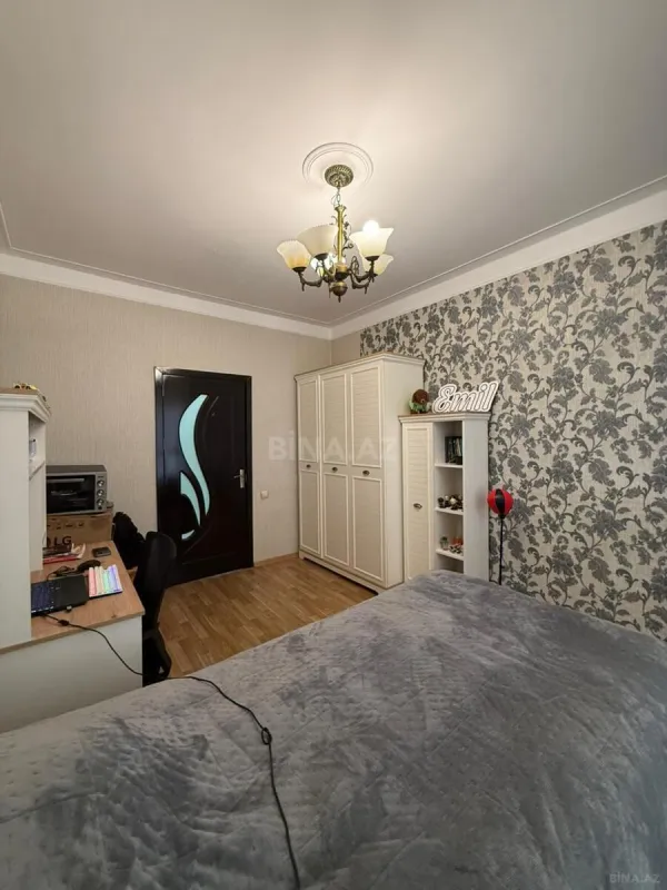 Satılır 4 otaqlı mənzil 108 m²