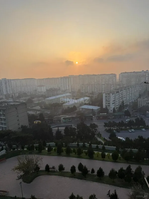 Satılır 4 otaqlı mənzil 108 m²