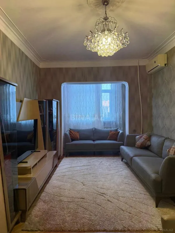 Satılır 4 otaqlı mənzil 108 m²