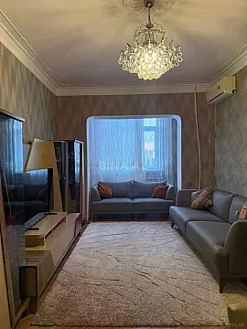Satılır 4 otaqlı mənzil 108 m²