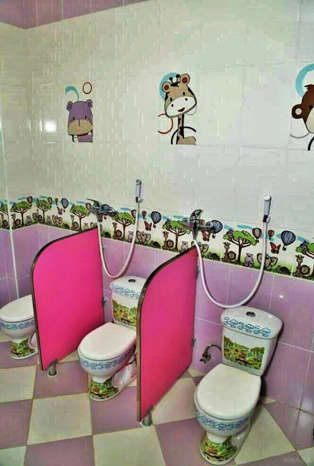 Satılır obyekt 440 m²