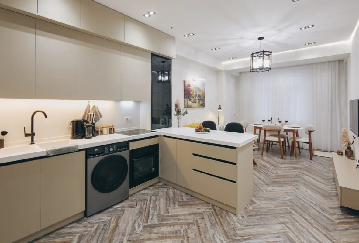 Kirayə verilir 2 otaqlı mənzil 58 m²