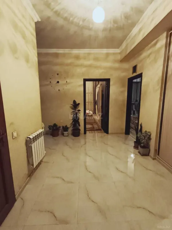 Satılır 3 otaqlı mənzil 97 m²