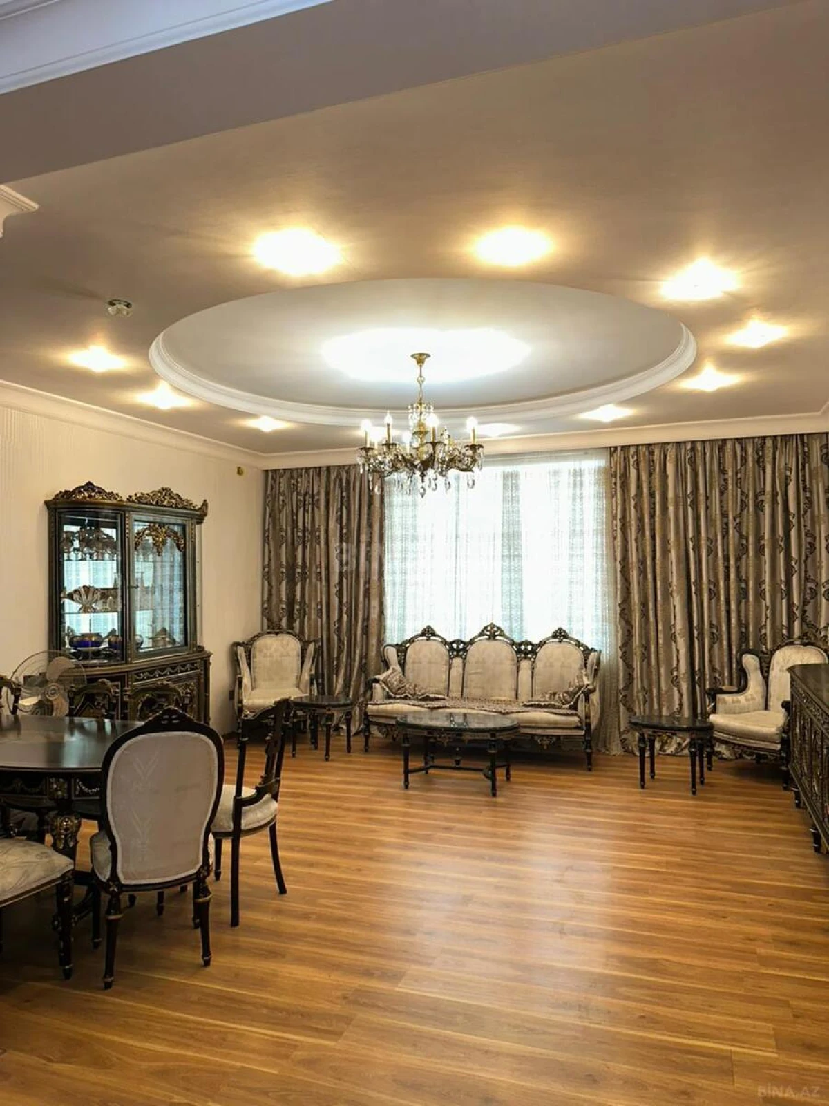Kirayə verilir 3 otaqlı mənzil 120 m²