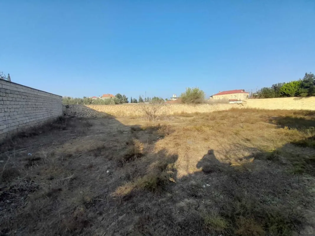Satılır torpaq sahəsi 12 m²