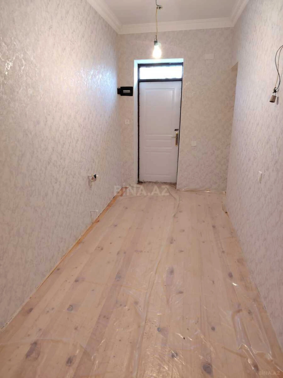 Satılır 5 otaqlı həyət evi 140 m²