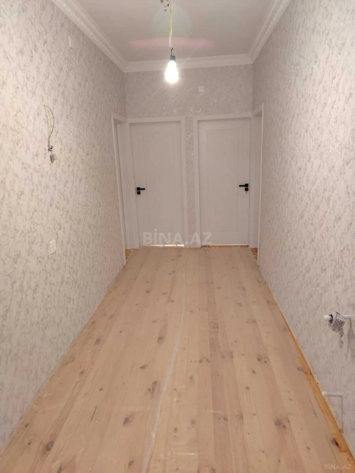 Satılır 5 otaqlı həyət evi 140 m²