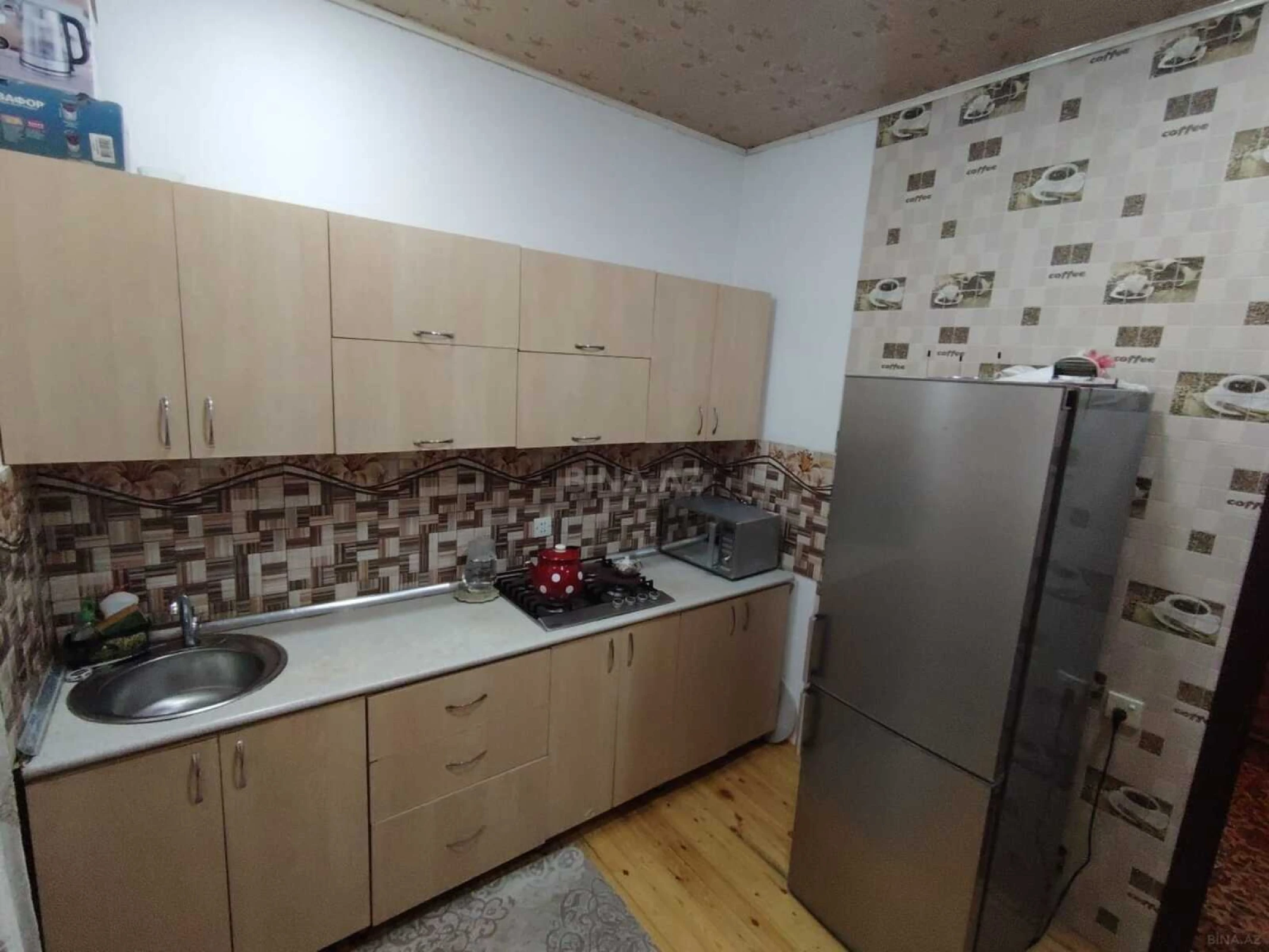 Satılır 5 otaqlı həyət evi 140 m²