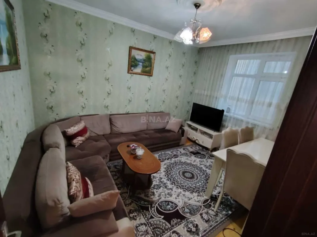 Satılır 5 otaqlı həyət evi 140 m²
