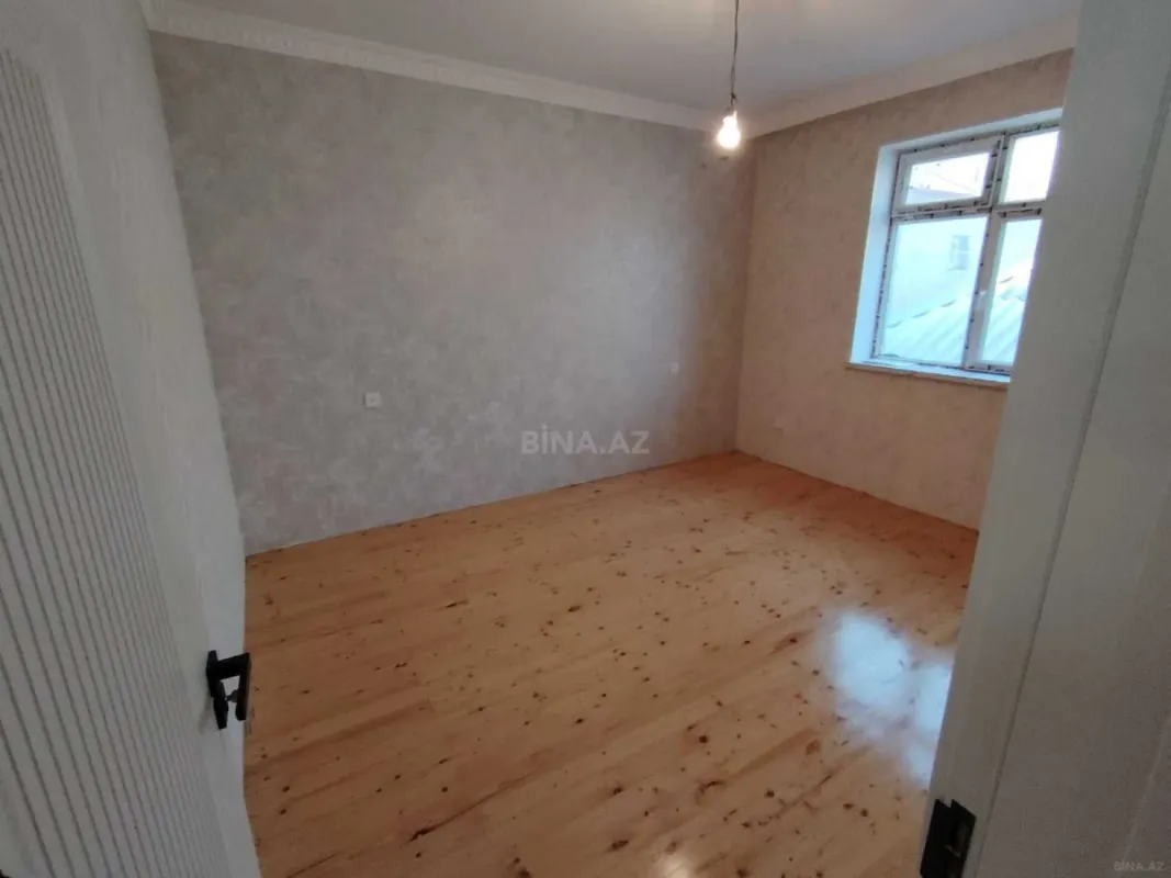 Satılır 5 otaqlı həyət evi 140 m²