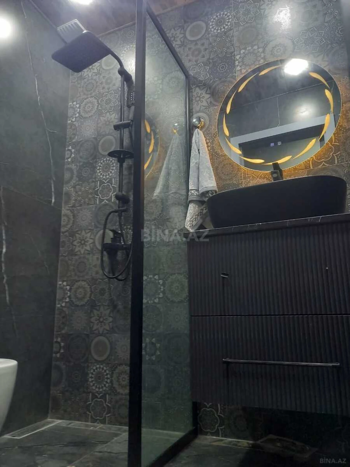 Kirayə verilir 6 otaqlı həyət evi 250 m²