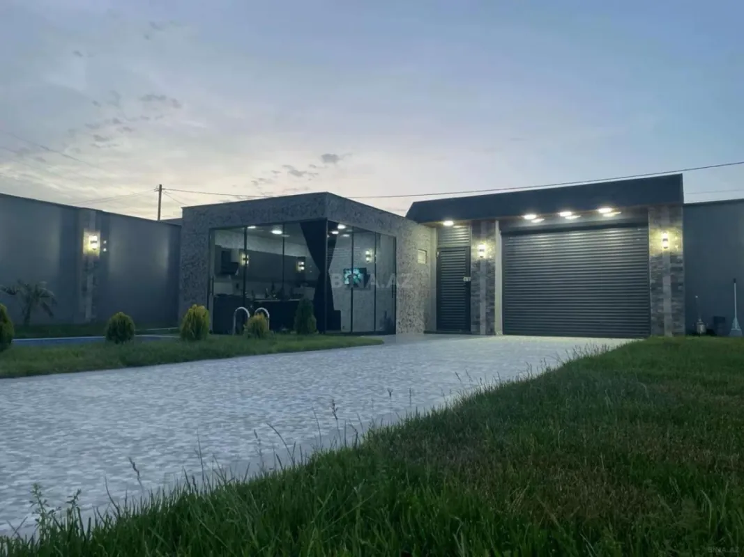 Kirayə verilir 6 otaqlı həyət evi 250 m²