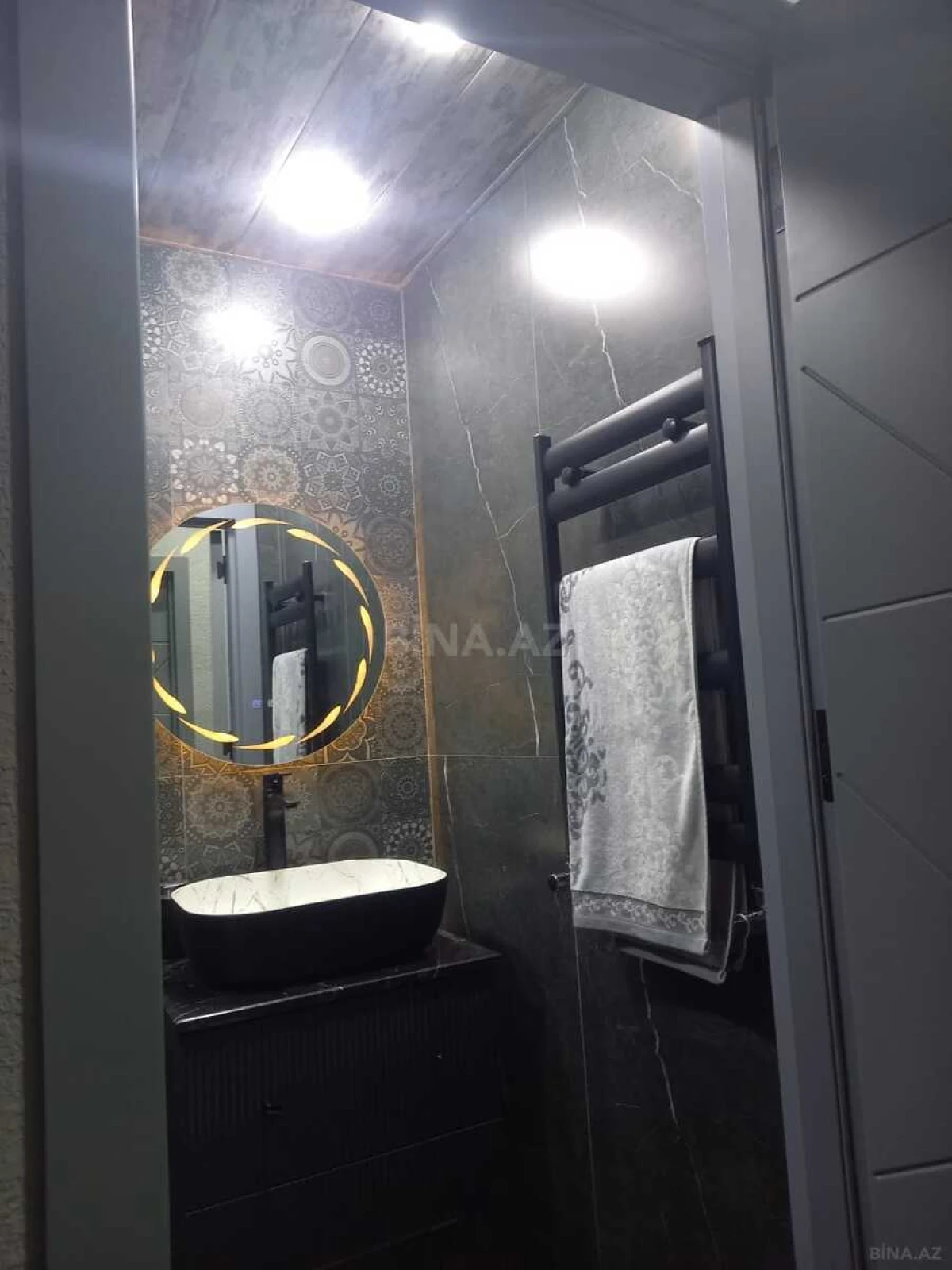 Kirayə verilir 6 otaqlı həyət evi 250 m²