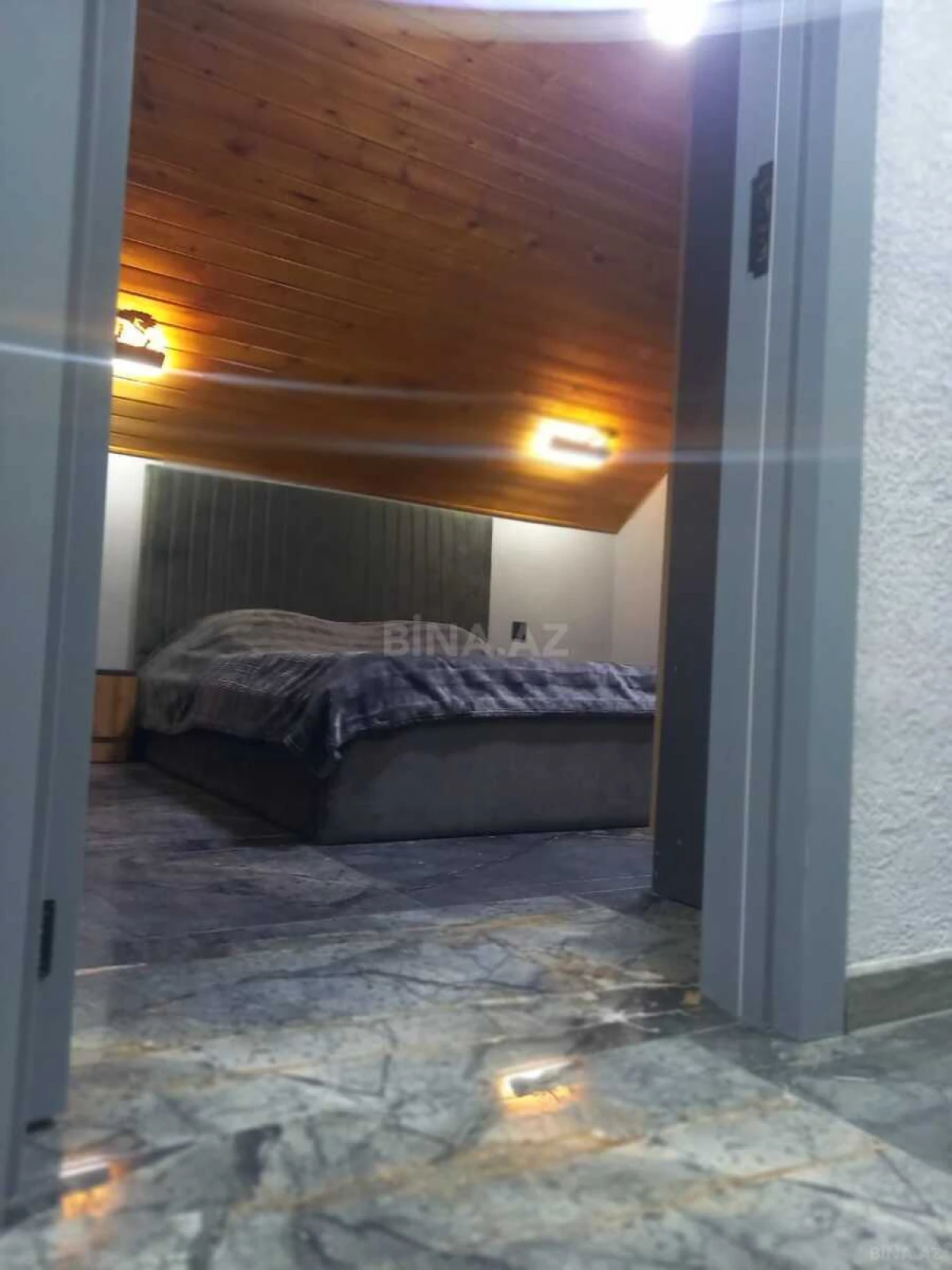 Kirayə verilir 6 otaqlı həyət evi 250 m²