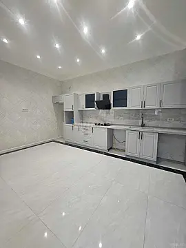 Satılır 5 otaqlı həyət evi 270 m²