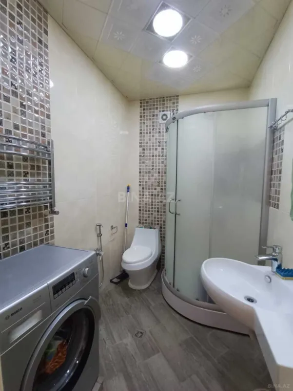 Satılır 4 otaqlı mənzil 140 m²