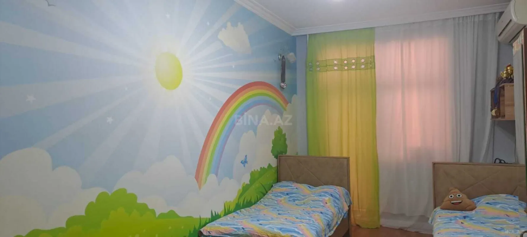 Satılır 3 otaqlı mənzil 151 m²