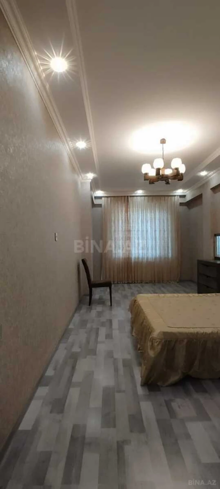 Satılır 3 otaqlı mənzil 103 m²