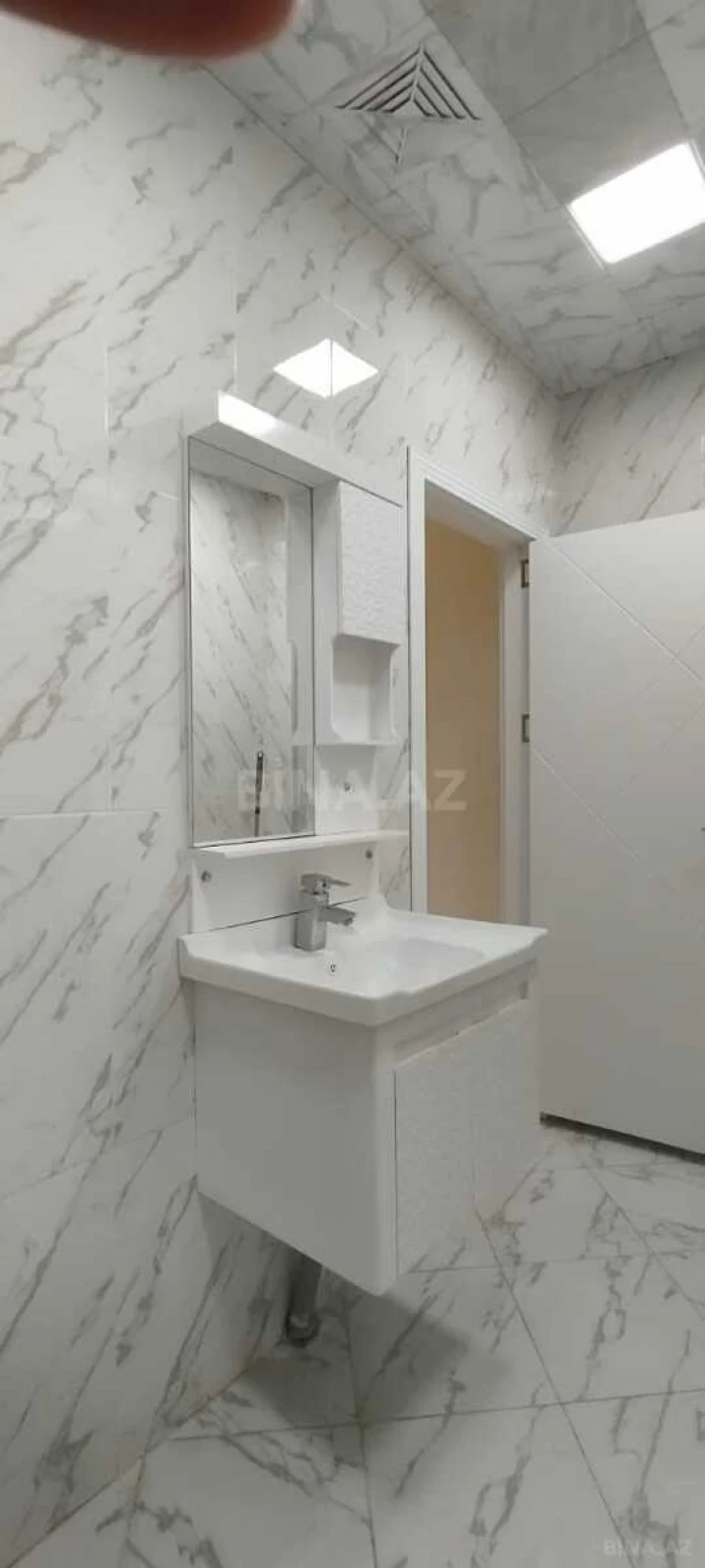 Satılır 3 otaqlı mənzil 103 m²