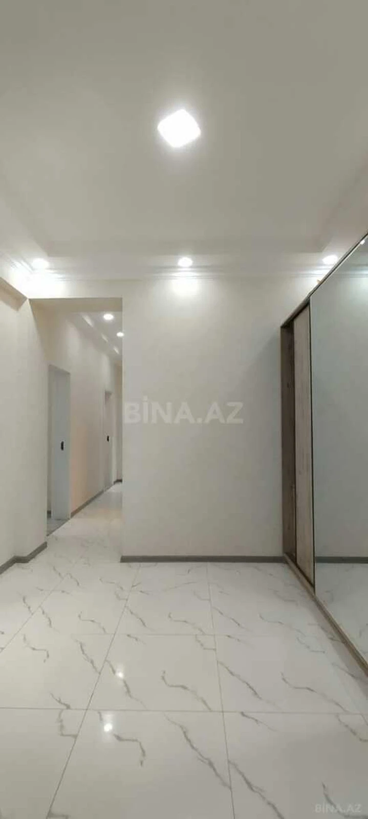 Satılır 3 otaqlı mənzil 103 m²