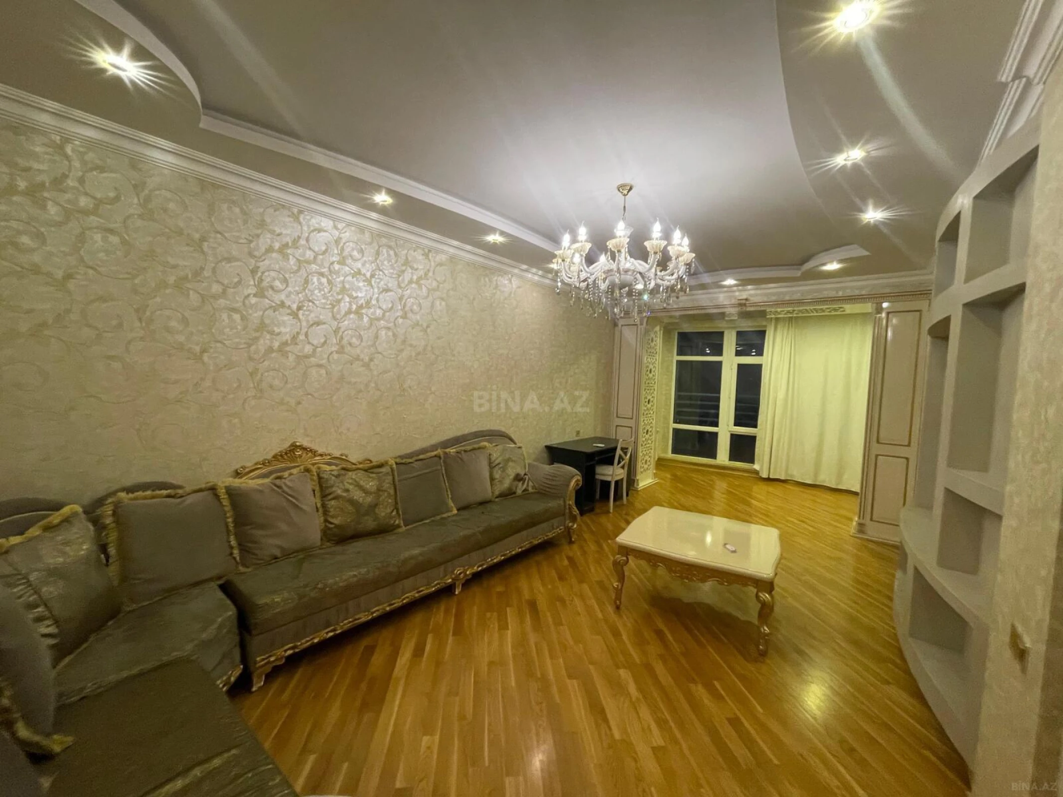 Kirayə verilir 3 otaqlı mənzil 100 m²