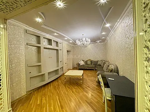 Kirayə verilir 3 otaqlı mənzil 100 m²