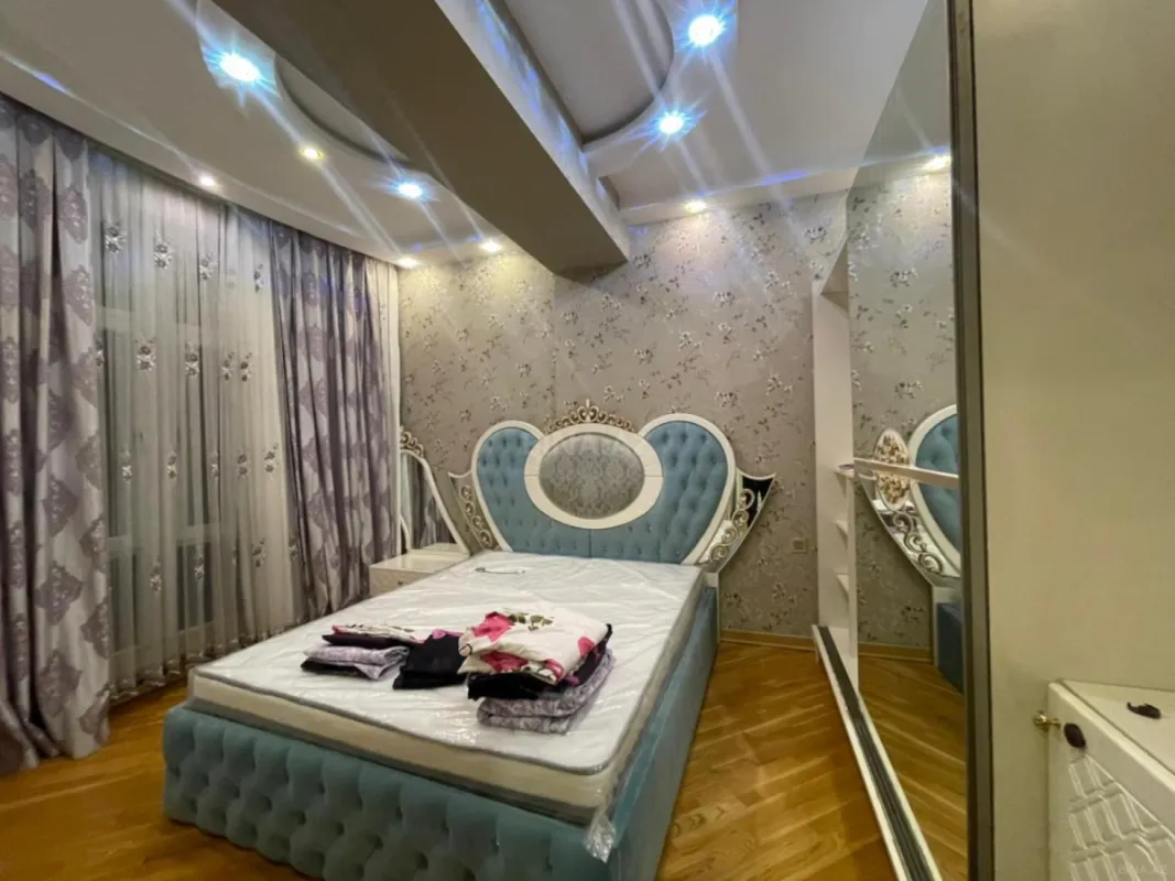 Kirayə verilir 3 otaqlı mənzil 100 m²