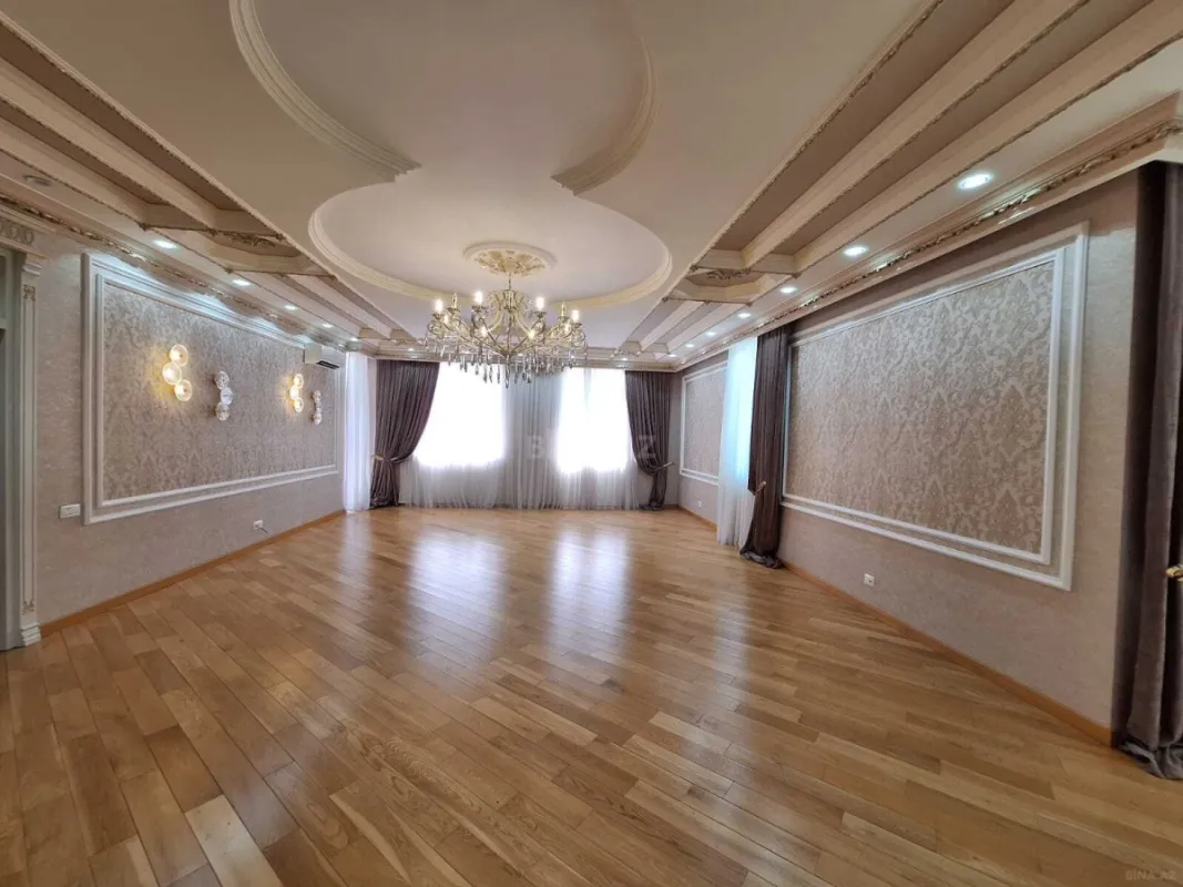 Kirayə verilir 4 otaqlı mənzil 230 m²
