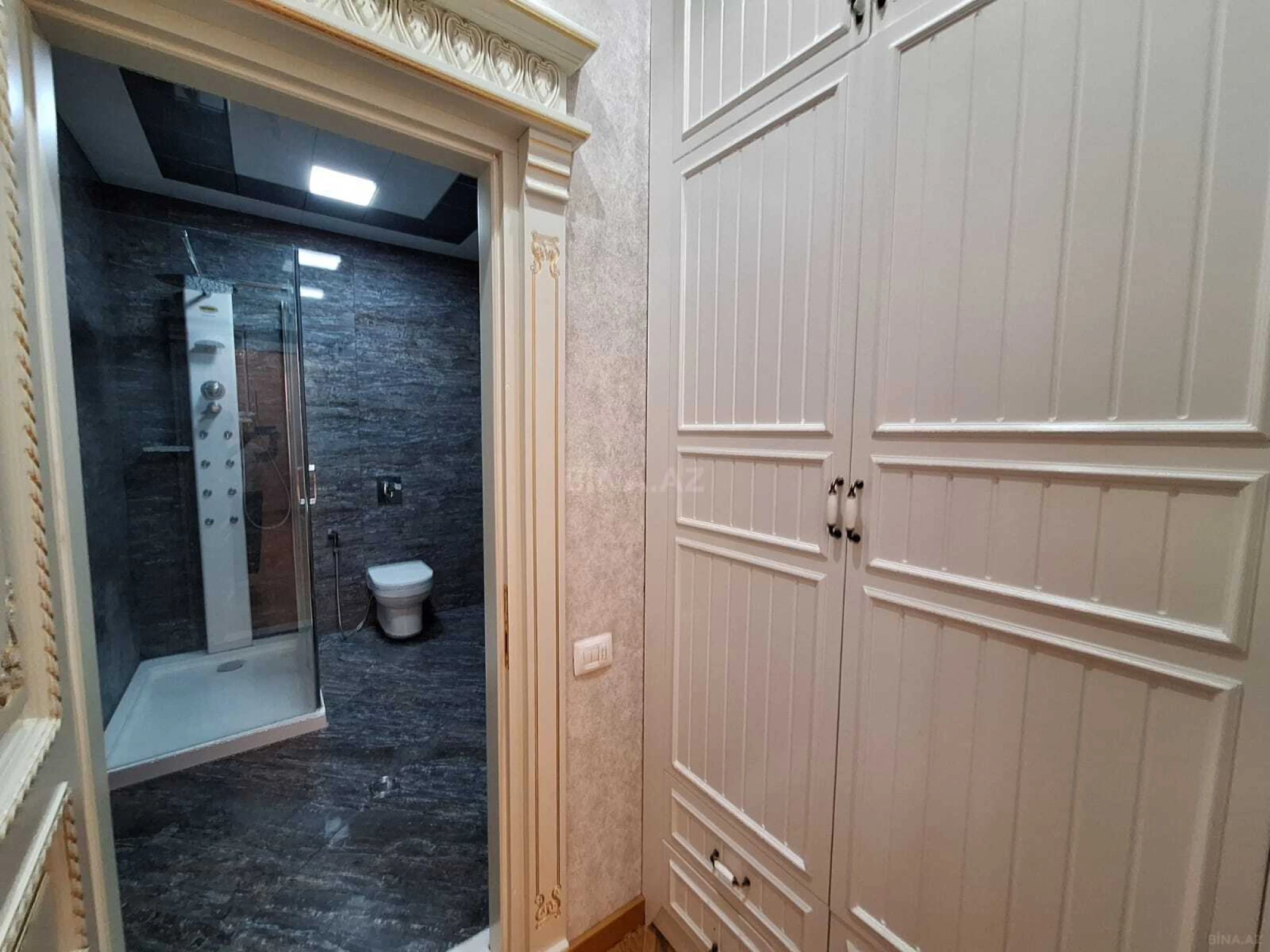 Kirayə verilir 4 otaqlı mənzil 230 m²