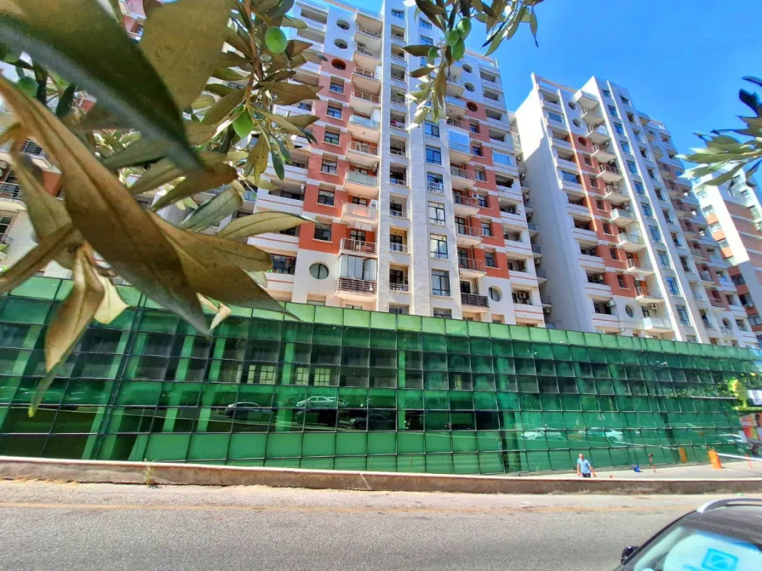 Kirayə verilir 4 otaqlı mənzil 230 m²