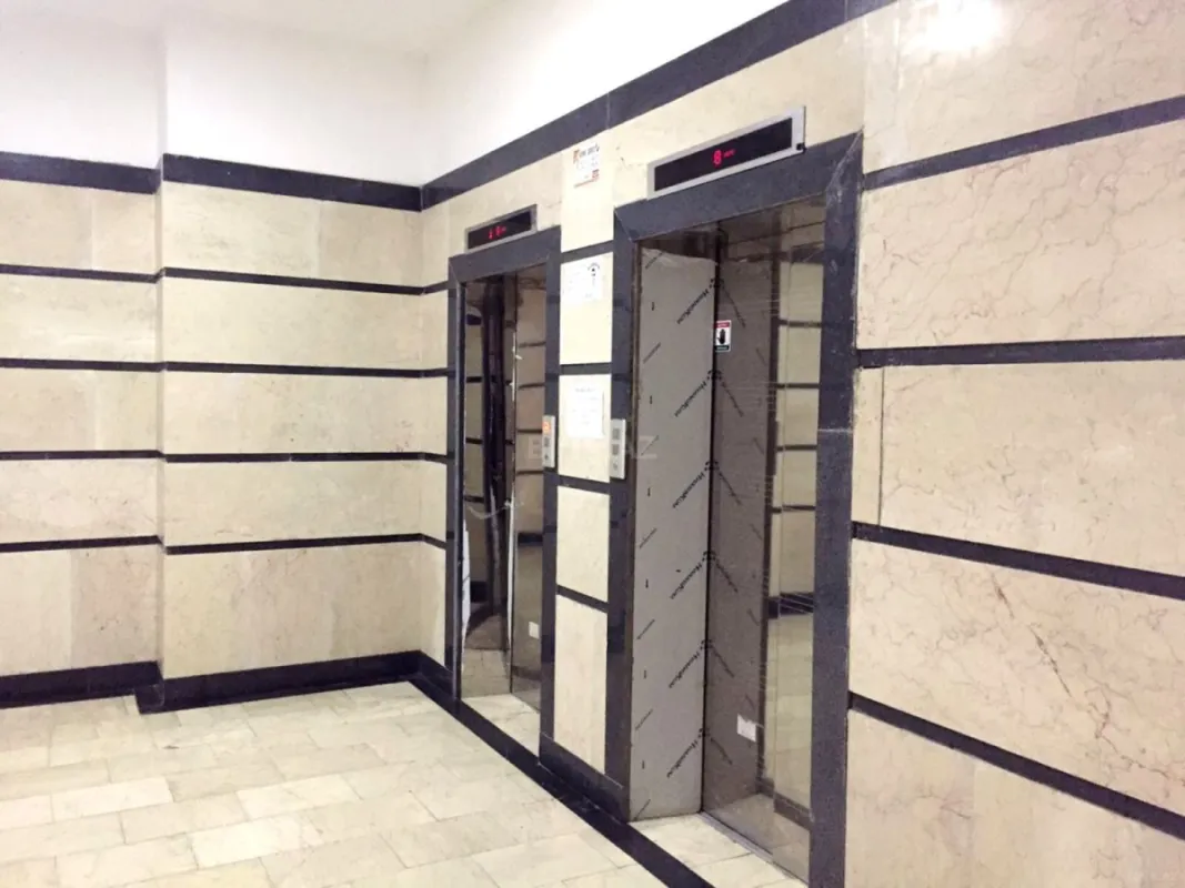 Kirayə verilir 4 otaqlı mənzil 230 m²