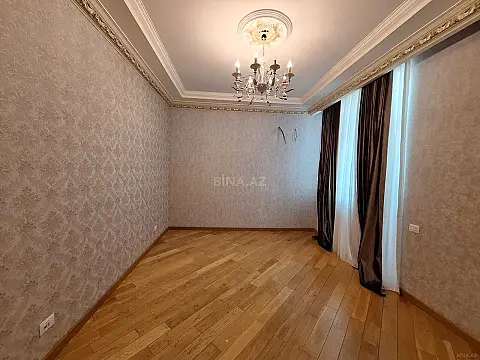Kirayə verilir 4 otaqlı mənzil 230 m²