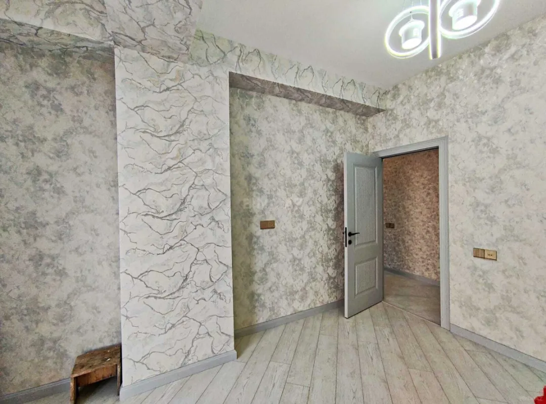 Satılır 3 otaqlı mənzil 85.3 m²