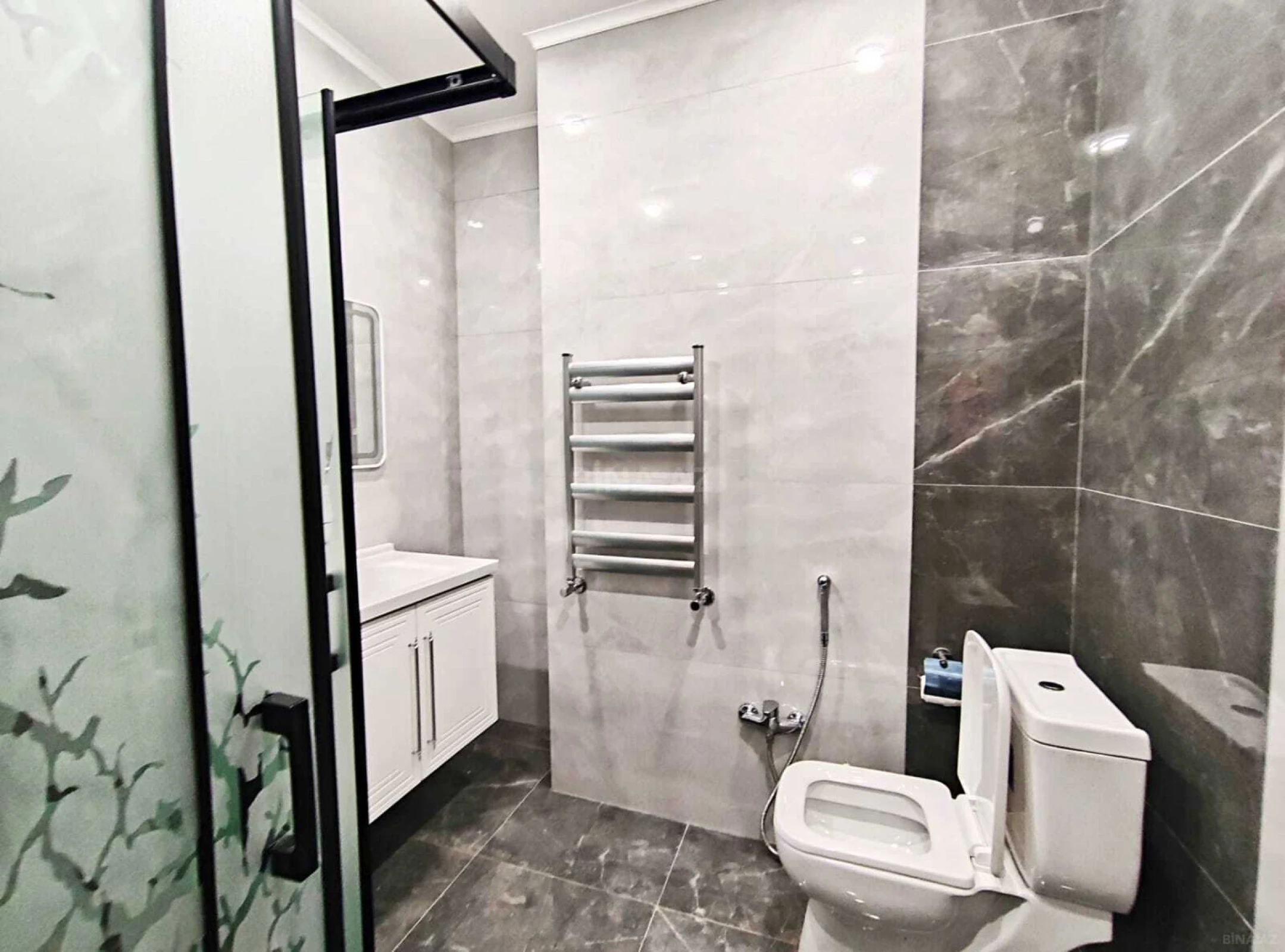 Satılır 3 otaqlı mənzil 85.3 m²