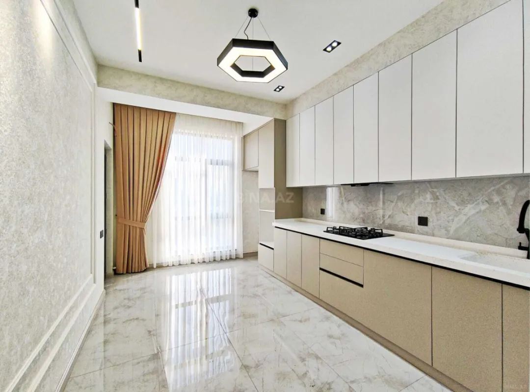 Satılır 2 otaqlı mənzil 76.1 m²